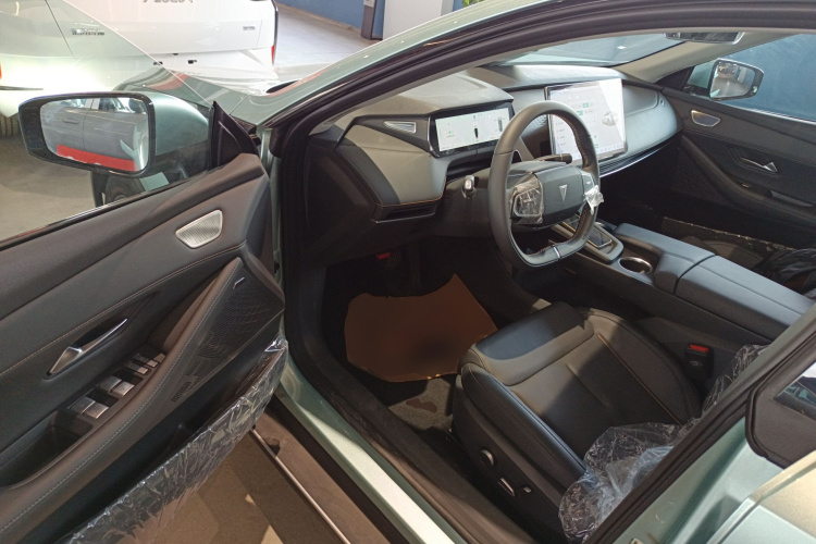 深蓝汽车 深蓝SL03 2022款 1.5L 1200增程版中控内饰7003