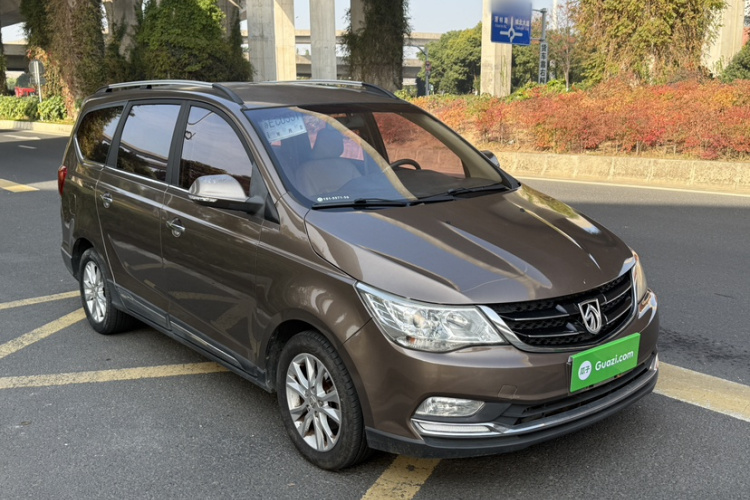 宝骏730 2016款 1.8L iAMT舒适型 7座车身外观6005