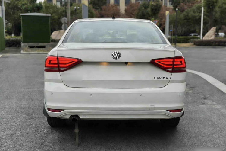 大众 朗逸 2015款 1.6L 自动风尚版车身外观6005