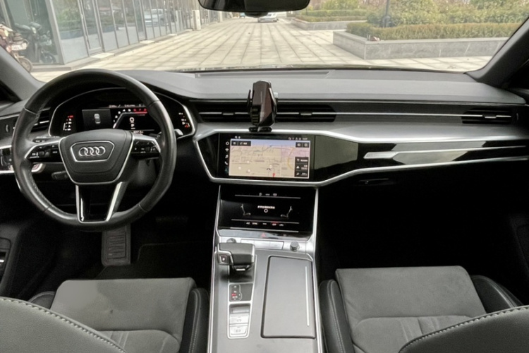 奥迪A6L 2024款 40 TFSI 豪华动感型中控内饰7002