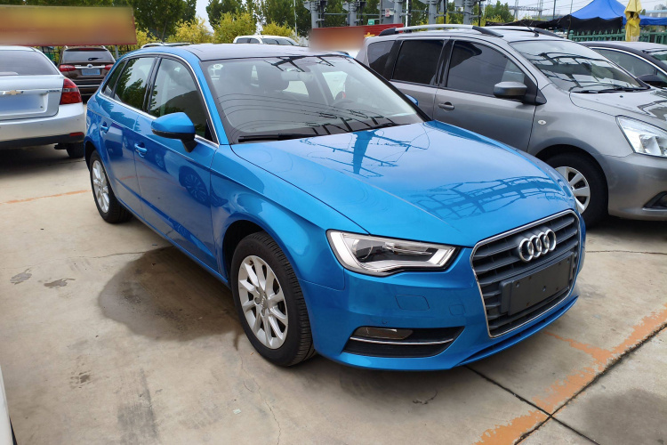 奥迪A3 2015款 Sportback 35 TFSI 百万纪念智领型车身外观3