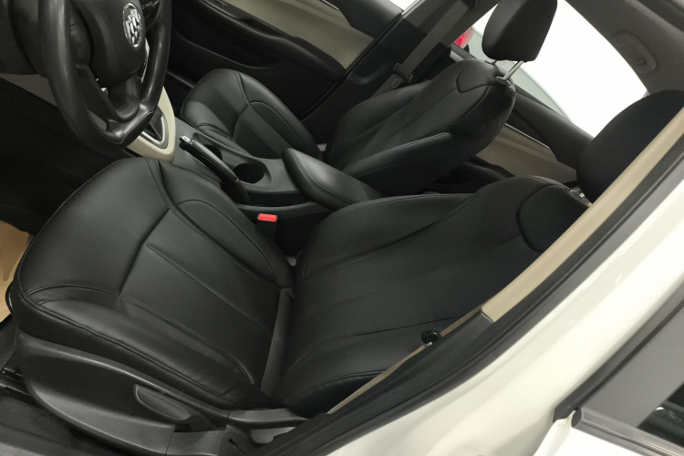 别克 英朗 2019款 15T 双离合进取型 国VI中控内饰19