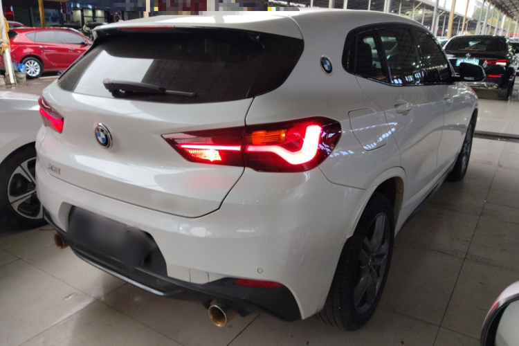 宝马X2 2021款 改款 sDrive25i M运动套装车身外观7