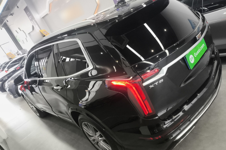 凯迪拉克XT6 2022款 2.0T 六座两驱豪华型车身外观4