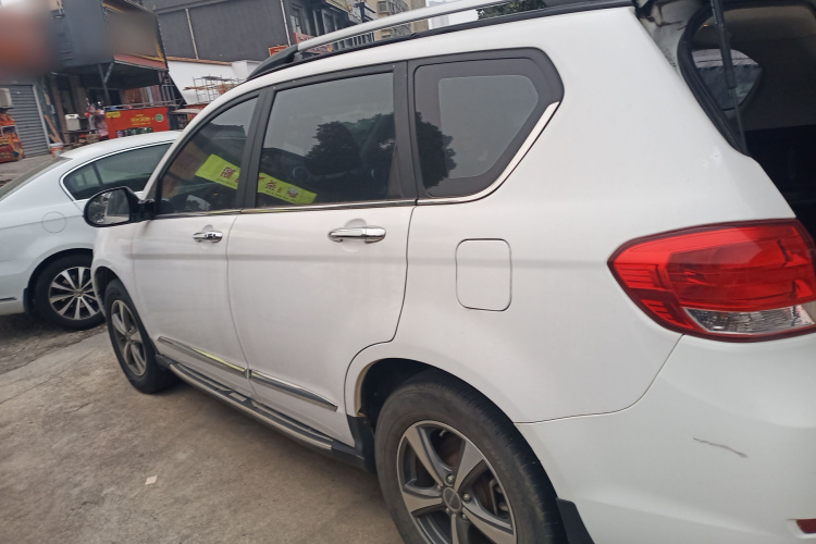 哈弗H6 2016款 升级版 1.5T 自动两驱精英型车身外观4