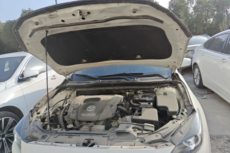 马自达3 昂克赛拉 2019款 云控版 三厢 1.5L 自动豪华型 国VI机舱底盘24