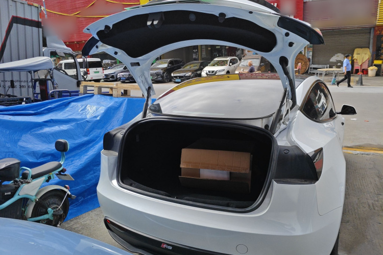 特斯拉 Model 3 2023款 长续航全轮驱动版局部细节23