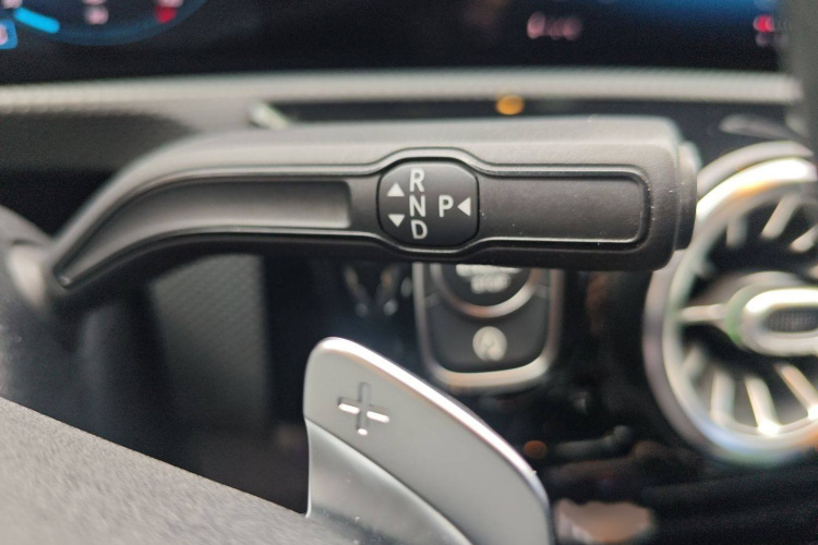 奔驰A级 2020款 改款 A 200 L 运动轿车时尚型局部细节18