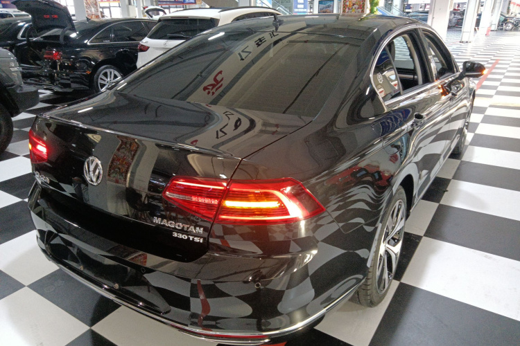 大众 迈腾 2019款 330TSI DSG 尊贵型 国V车身外观7