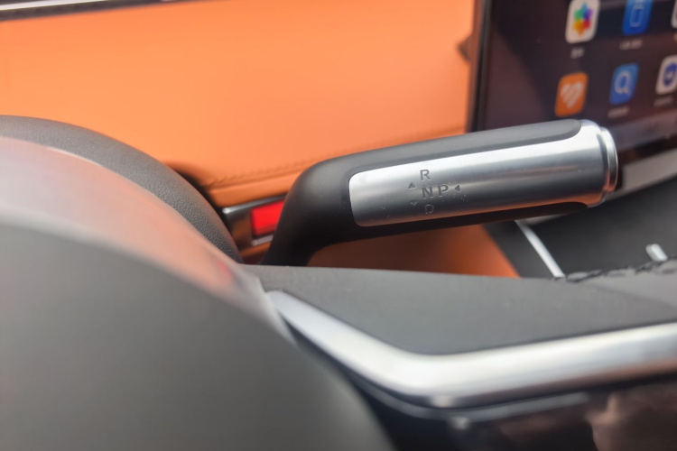 鸿蒙智行 享界S9T 2025款 增程 Ultra长续航版局部细节18