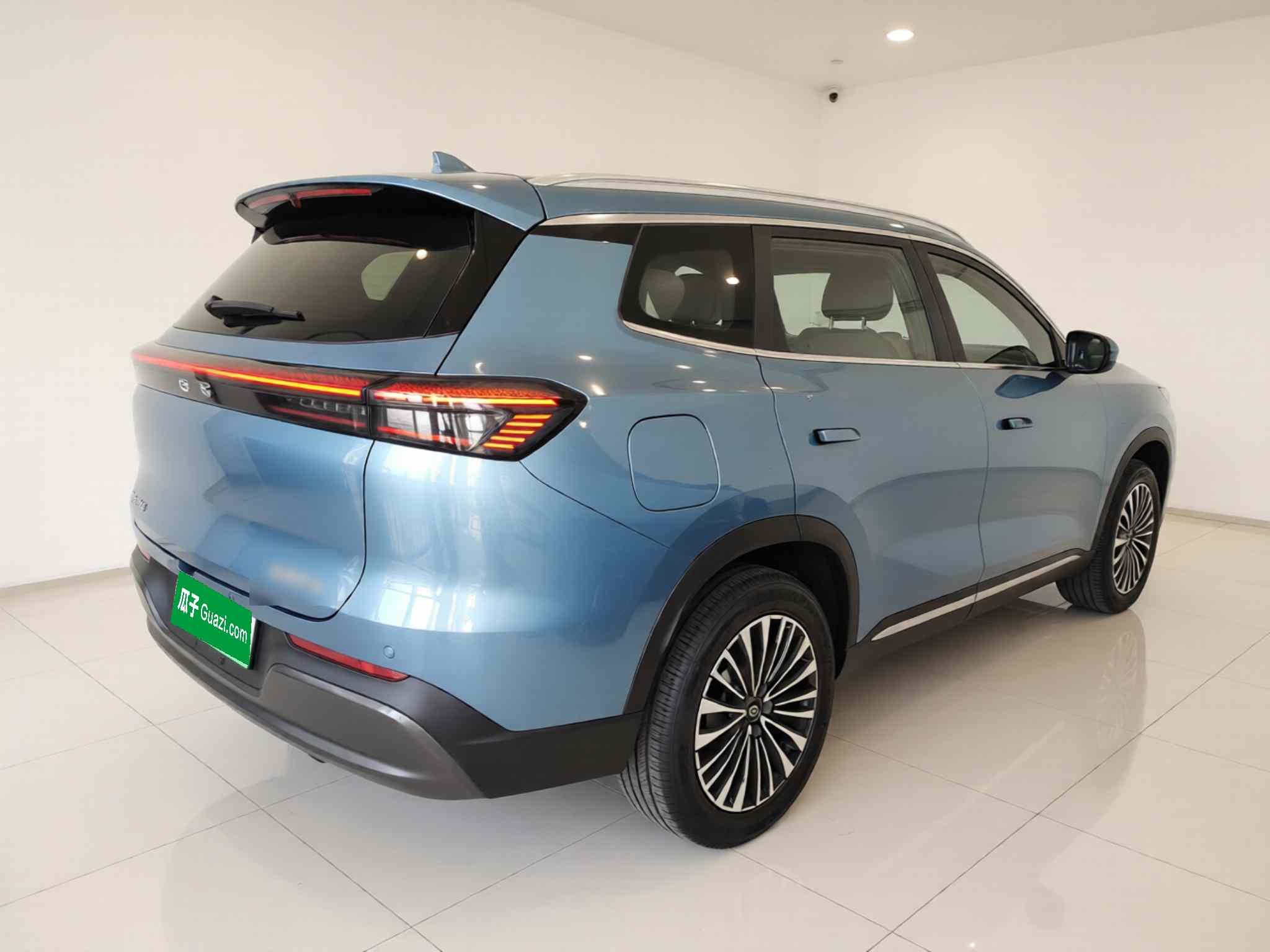 奇瑞 瑞虎8 PLUS C-DM 2025款 1.5T 116km 尊贵型 5座(4)