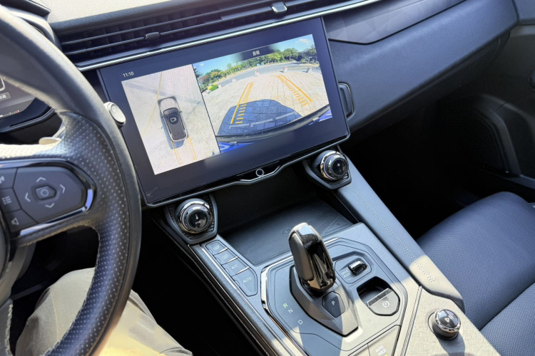 领克01 2021款 2.0TD 四驱暗夜版中控内饰7010