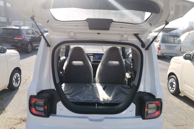 吉利银河 2024款 熊猫mini 200km 耐力熊机舱底盘23