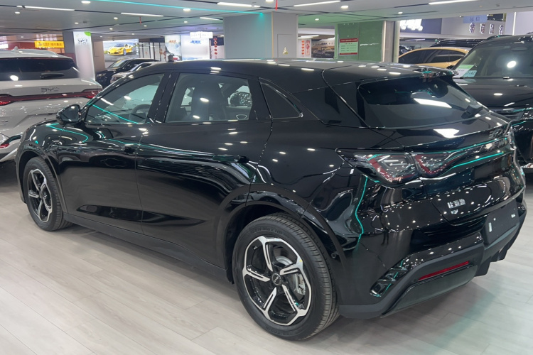 比亚迪 海豹06GT 2025款 智驾版 505海浪版车身外观6005