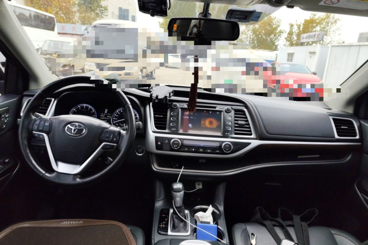 丰田 汉兰达 2015款 2.0T 四驱至尊版 7座中控内饰12