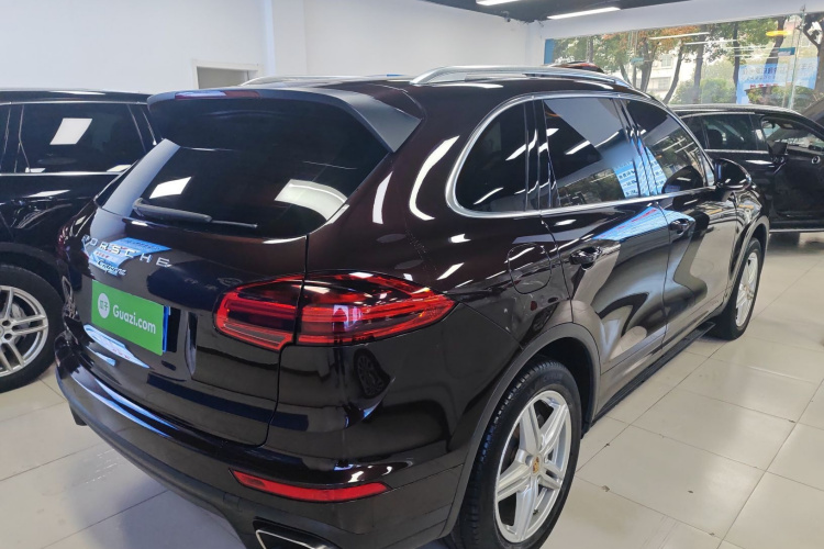 保时捷 2015款 Cayenne 3.0T车身外观7