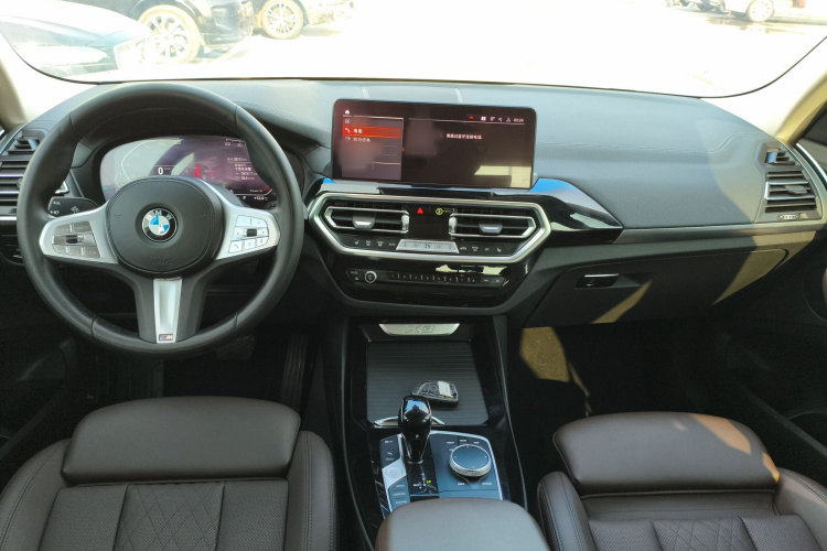 宝马X3 2022款 改款 xDrive25i M运动套装中控内饰7002