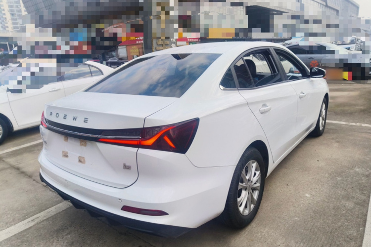 荣威i5 2023款 1.5L 手动优越版车身外观7