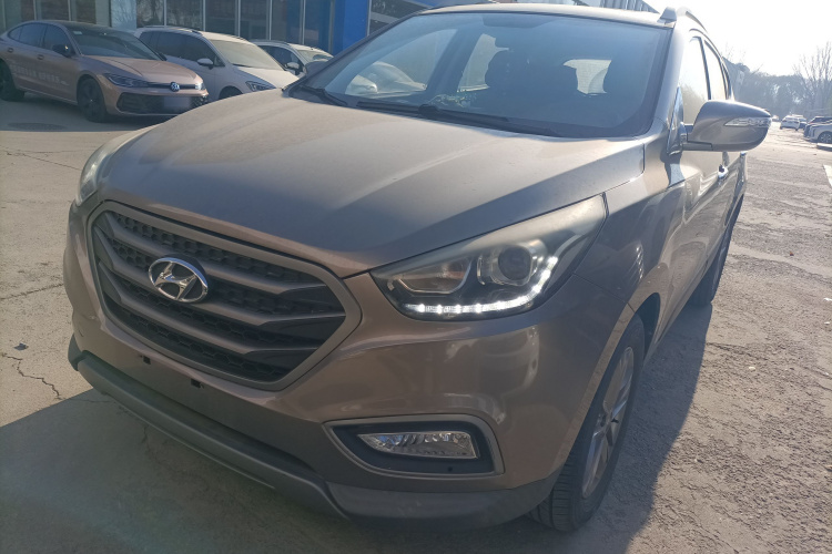 北京现代ix35 2013款 2.0L 自动两驱智能型GLS 国IV车身外观1