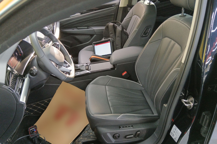 大众 帕萨特 2024款 380TSI 星空精英版局部细节19