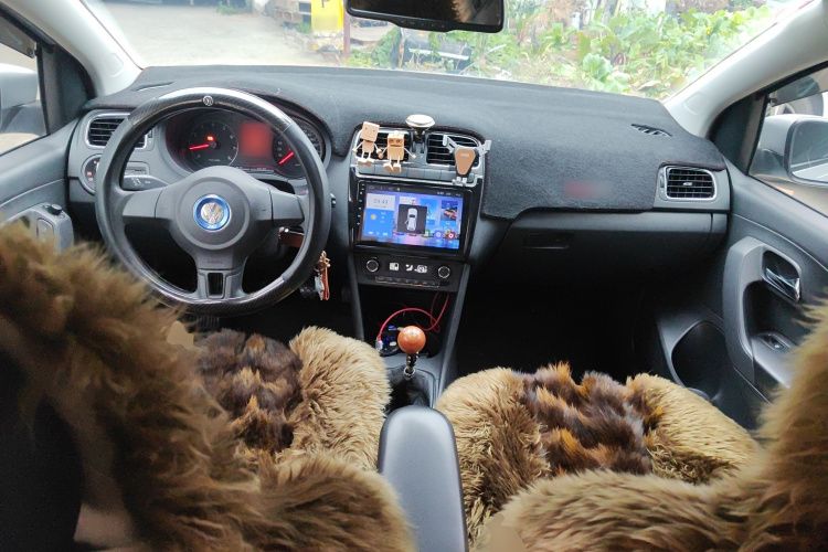 大众 Polo 2013款 1.6L 手动舒适版中控内饰12