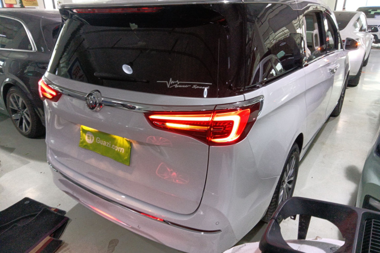 别克GL8 2022款 ES陆尊 653T 舒适型车身外观7