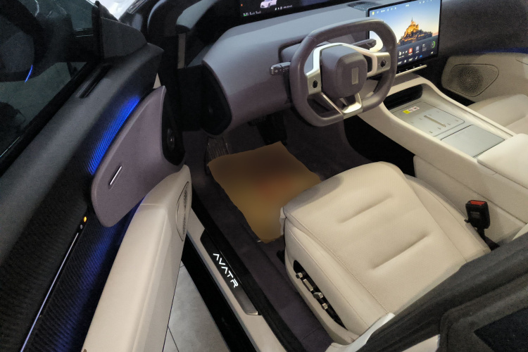 阿维塔12 2025款 Ultra增程版中控内饰7003