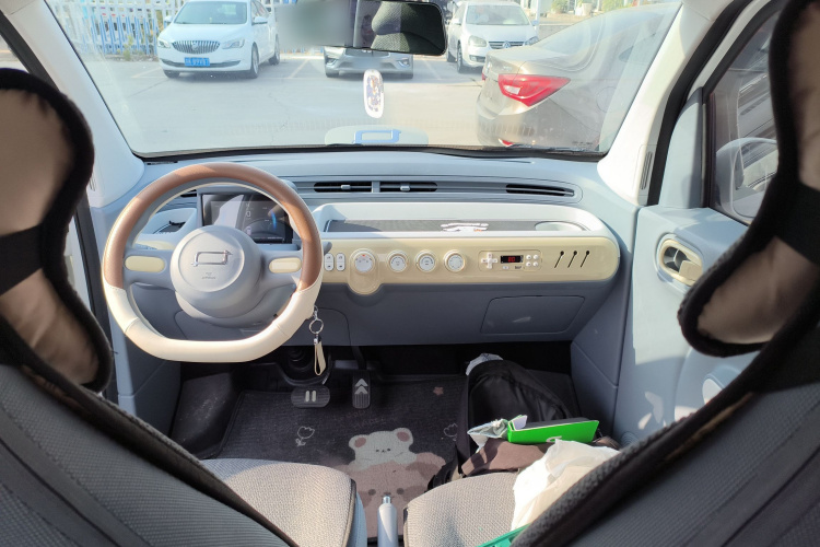 奔腾小马 2025款 222km 灵动马局部细节16