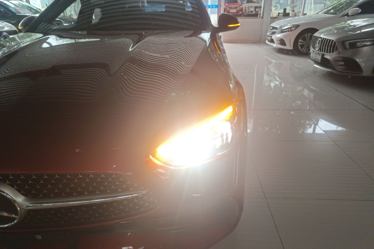 奔驰C级 2022款 C 200 L 运动版局部细节36