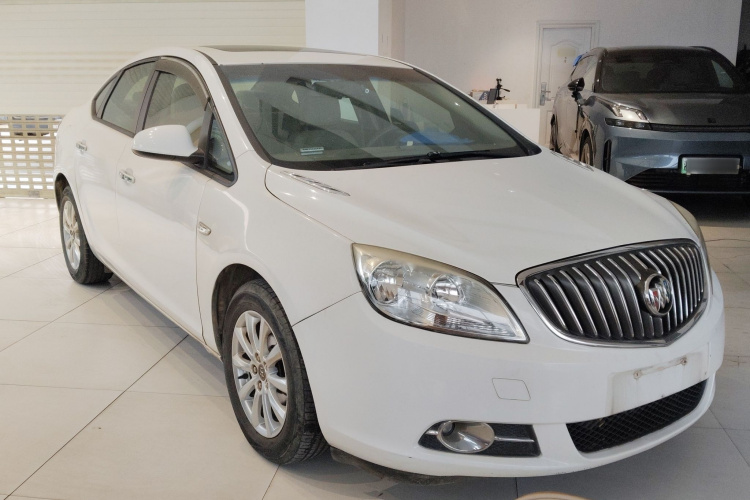 别克 英朗 2013款 GT 1.6L 自动时尚版车身外观3