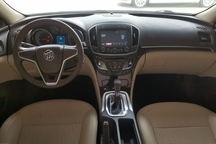 别克 君威 2015款 2.0L 领先时尚型中控内饰7002