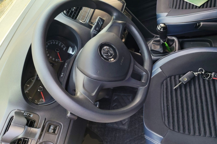 大众 Polo 2016款 1.4L 手动风尚型中控内饰13