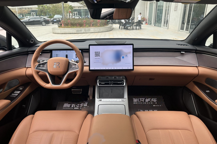 比亚迪 汉L 2025款 DM-p 四驱激光雷达旗舰型局部细节9002