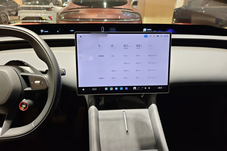 小米汽车 小米YU7 2025款 超长续航高性能四驱Max版局部细节16