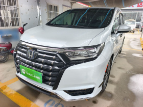 本田 艾力绅 2024款 2.0L e:HEV 豪华版