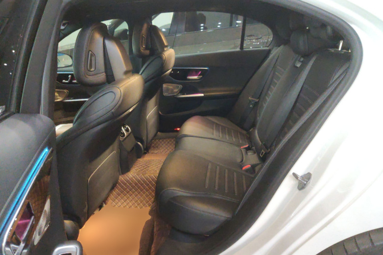 奔驰C级 2022款 C 200 L 运动版中控内饰7004