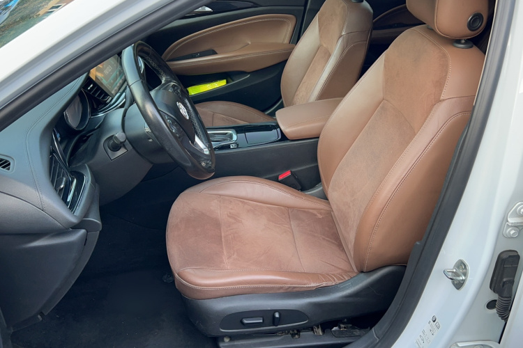 别克 君威 2019款 20T 精英型 国VI局部细节19