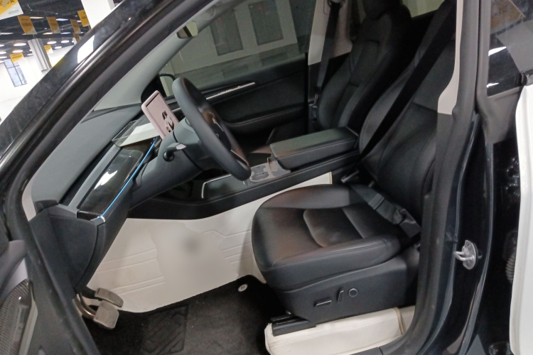 特斯拉 Model Y 2024款 后轮驱动版局部细节19