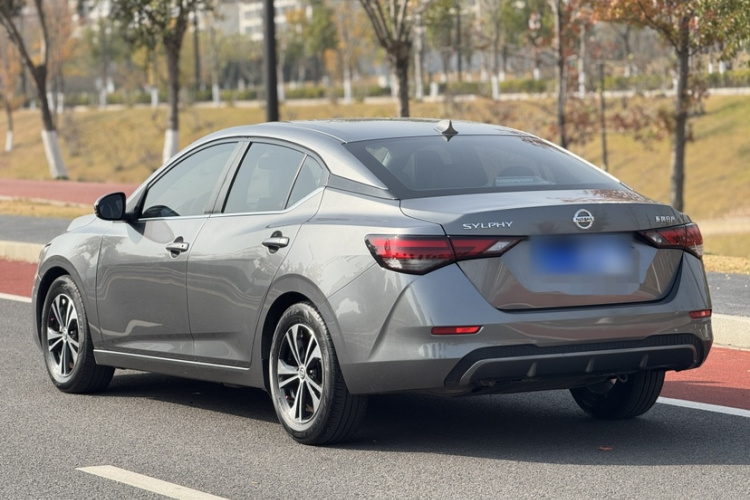 日产 轩逸 2021款 1.6L XL CVT悦享版车身外观6004