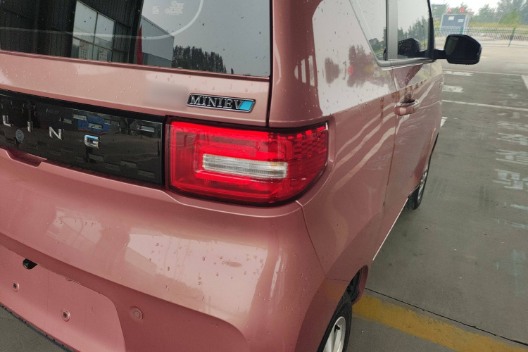 五菱汽车 宏光MINIEV 2020款 自在款 三元锂车身外观6006