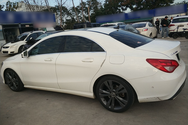 奔驰CLA 2018款 CLA 200 动感型车身外观4