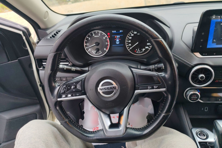 日产 轩逸 2021款 1.6L XL CVT悦享版中控内饰13