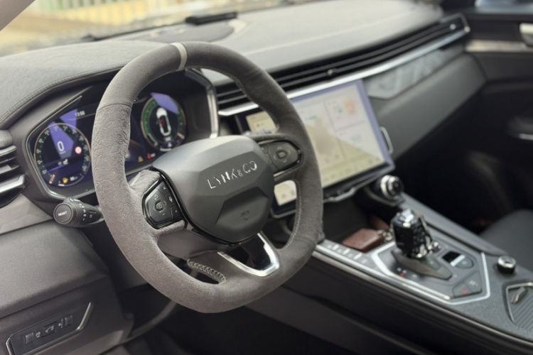 领克01 2021款 2.0TD 两驱型Pro中控内饰7003