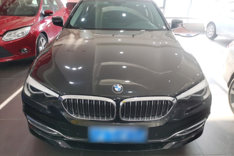 宝马5系 2019款 改款 525Li 豪华套装车身外观6001