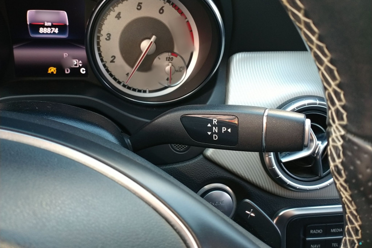 奔驰CLA 2016款 CLA 200 时尚型局部细节18