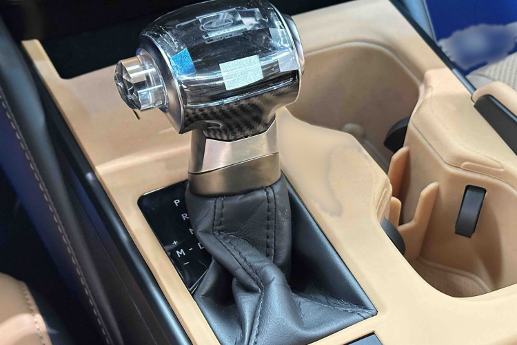 雷克萨斯ES 2022款 200 卓越版中控内饰7013