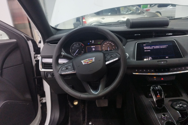 凯迪拉克XT4 2021款 28T 两驱技术型局部细节13