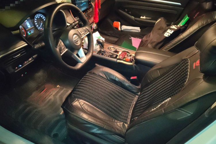 日产 天籁 2021款 2.0L XL 舒适版中控内饰19