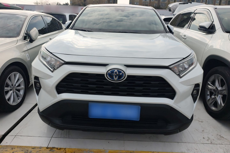 丰田 RAV4荣放 2023款 双擎 2.5L E-CVT两驱精英版车身外观2