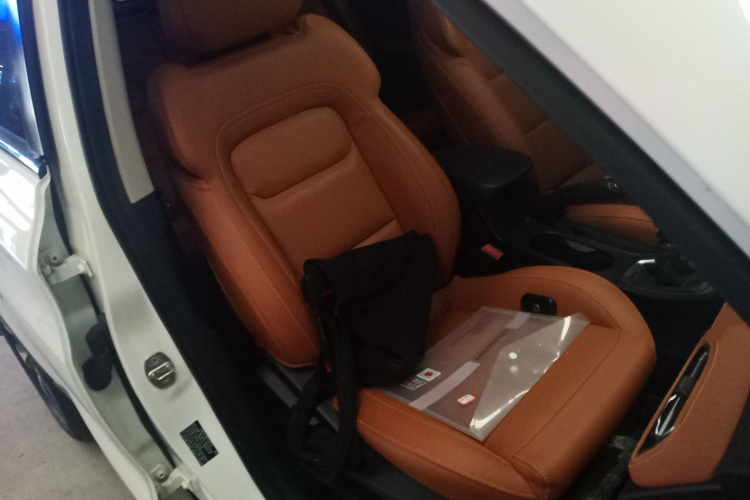 奇瑞 瑞虎7 2016款 1.5T 手动耀目版局部细节41